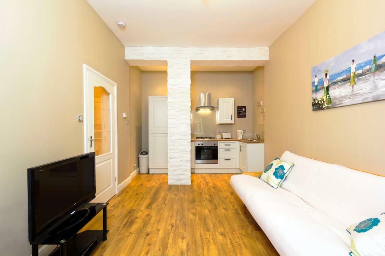 Stylish Apartment Near Royal Mile — Photos 3