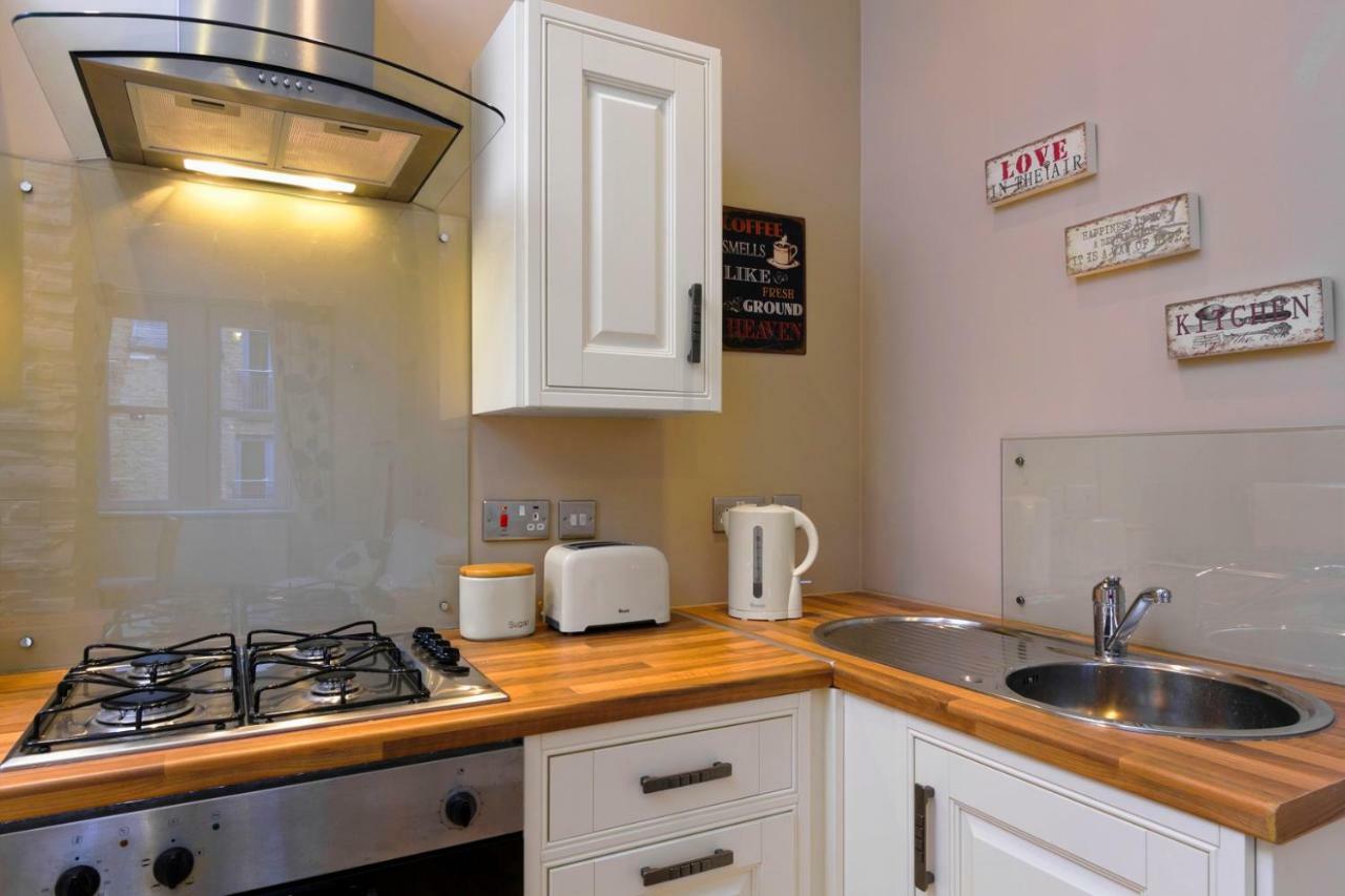 Stylish Apartment Near Royal Mile — Photos 2